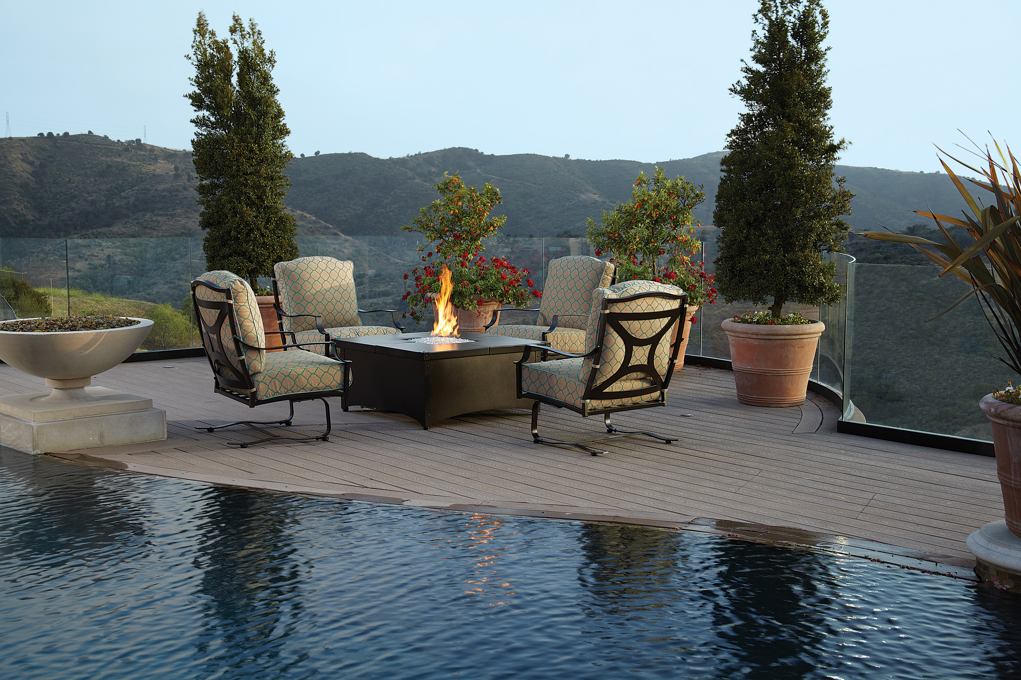 Madison Wrought Aluminum O W Lee Luxury Outdoor Furniture