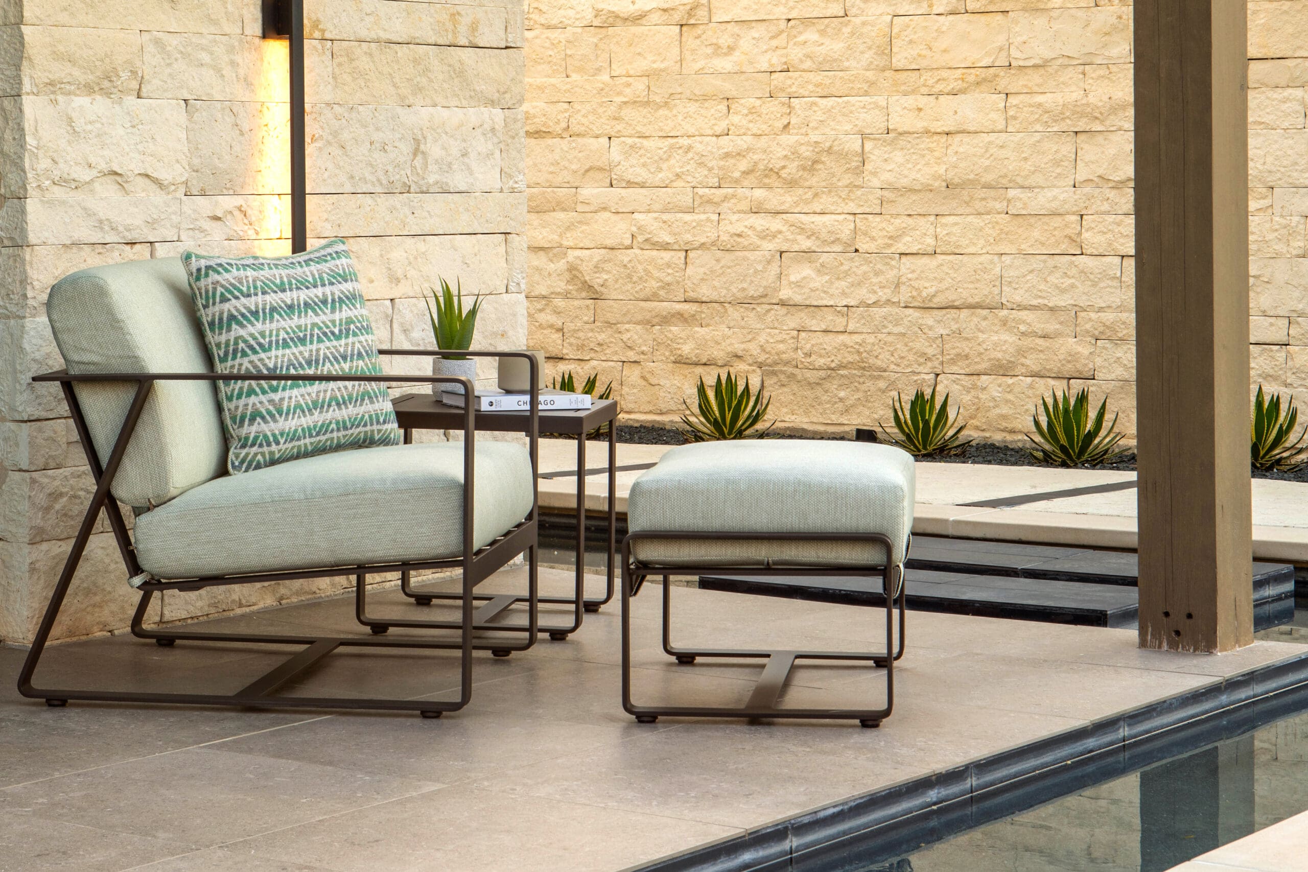 Horizon Lounge Chair and Ottoman
