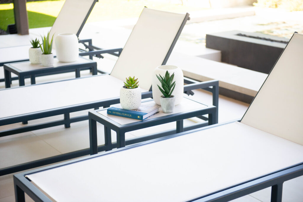 Tetra Chaises and Tables
